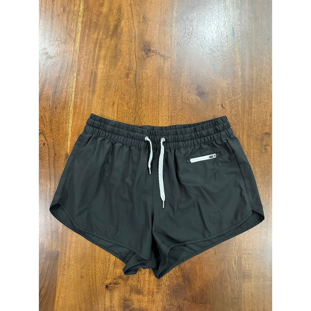 Vuori Clementine 2.5" Athletic Shorts Black Size Medium VW3000